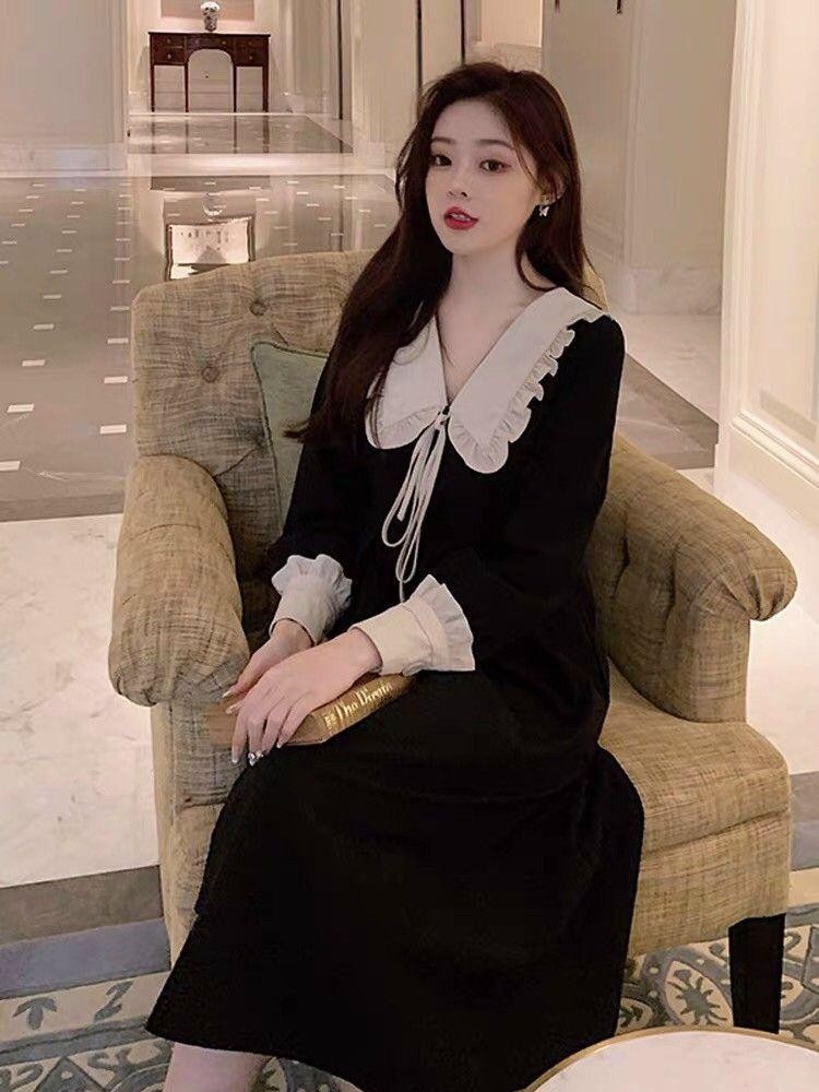 Đầm cổ bèo tay dài đính nơ