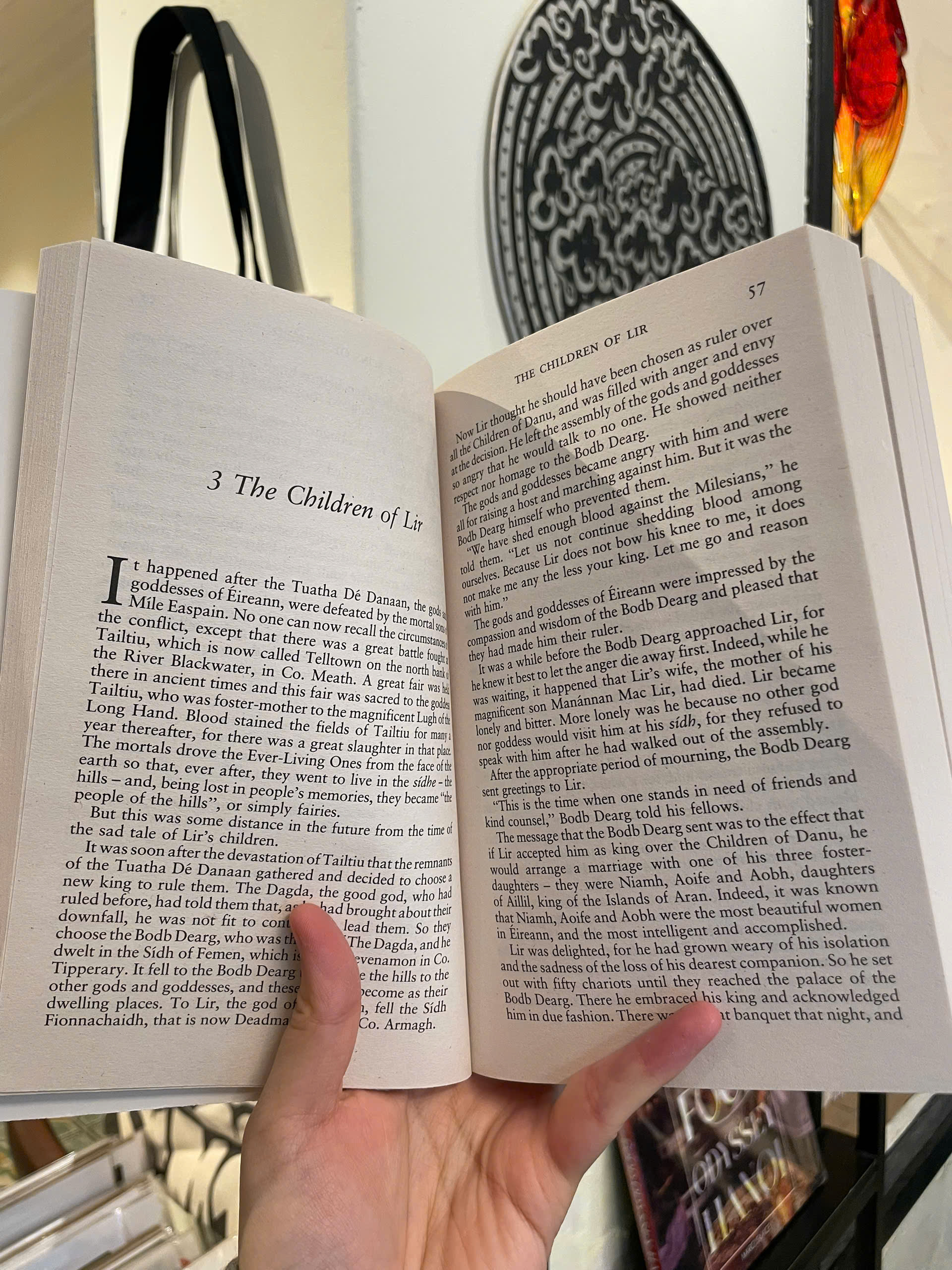 Sách - The Mammoth Book of Celtic Myths and Legends by Peter Berresford Ellis - Mythology/History