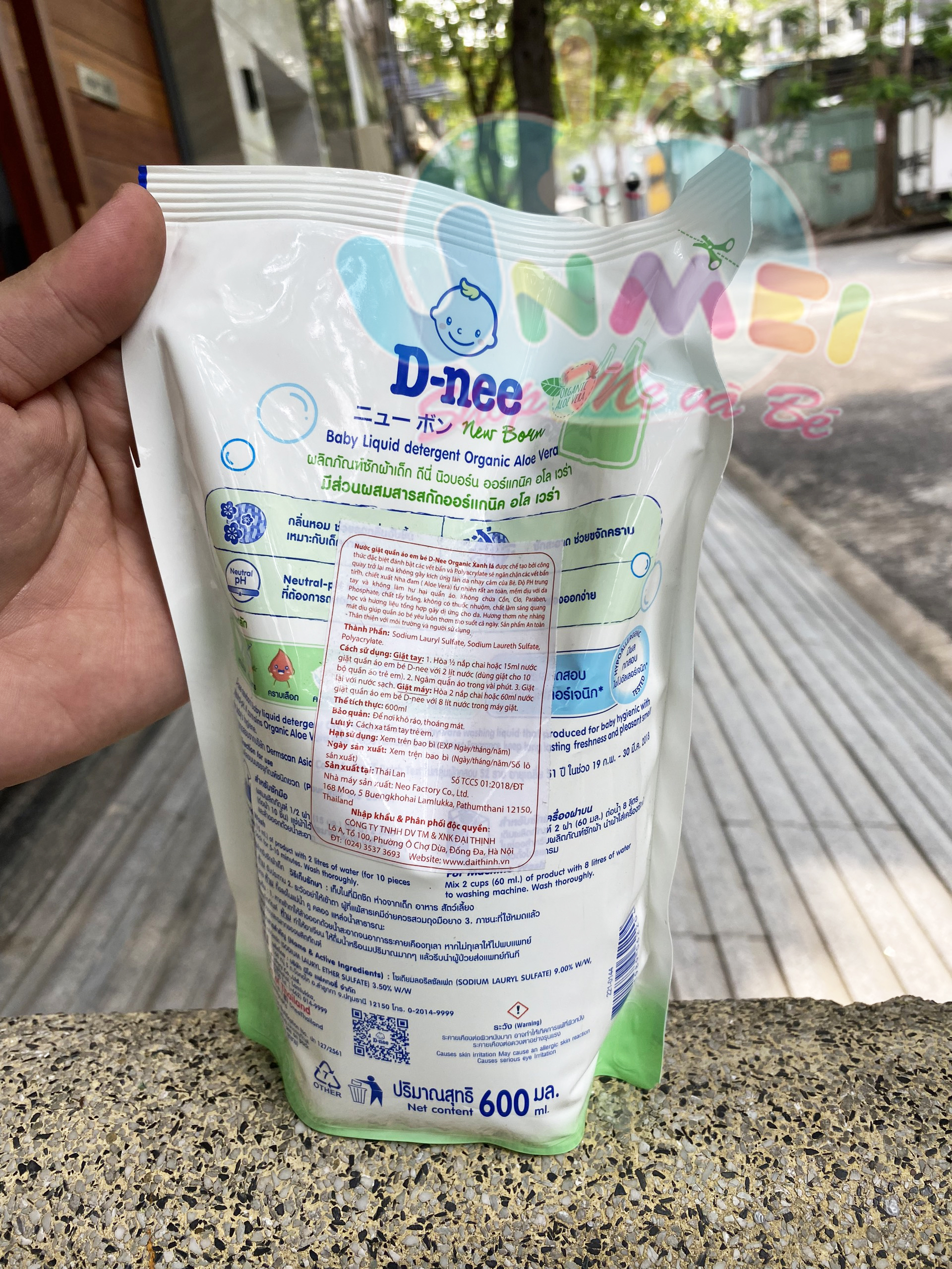 Dung Dịch Giặt Quần Áo Cho Bé D-Nee - Túi 600ml