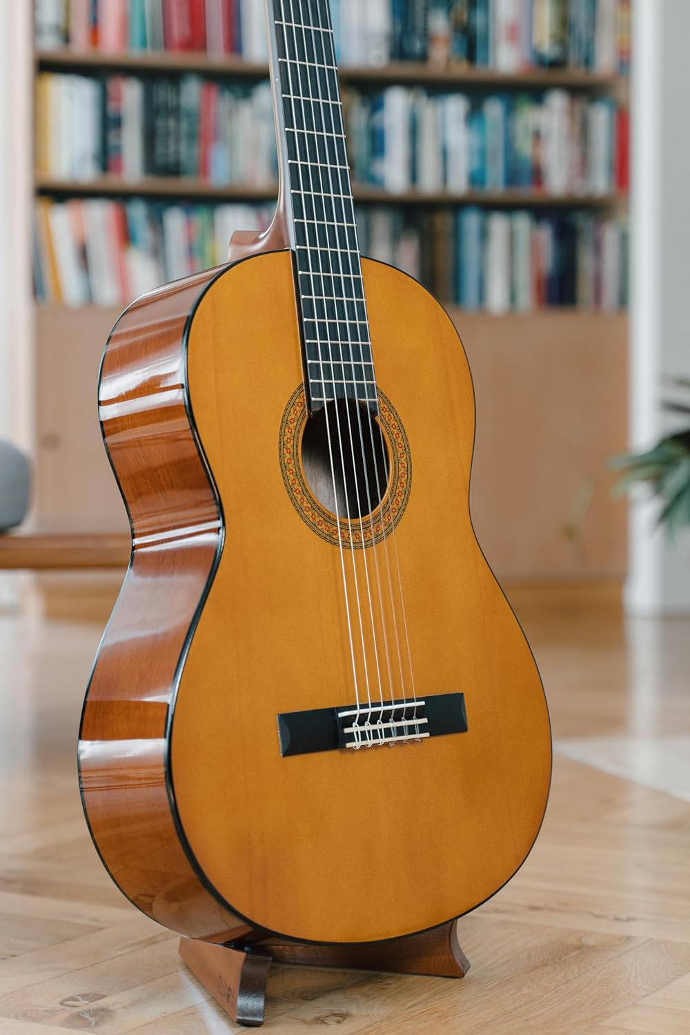 Đàn Guitar Classic Yamaha C40 – Full Size, Dây Nylon, Mặt Spruce Cho Người Mới Học- Hàng Chính Hãng