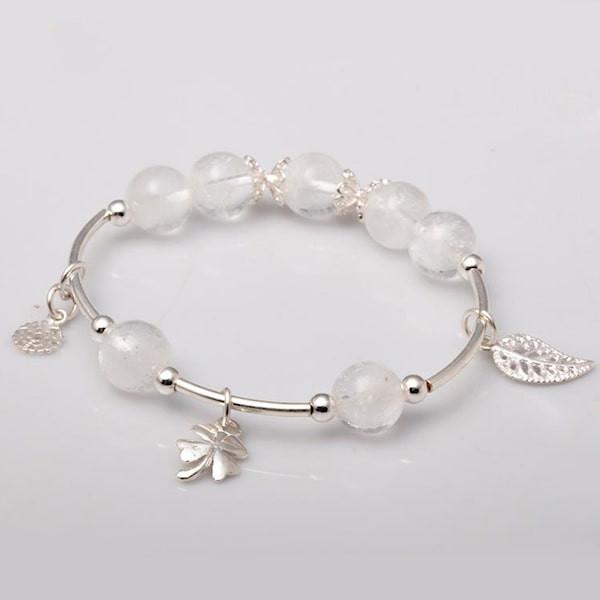 Vòng tay phong thủy đá Thạch Anh Ưu Linh Trắng 10 ly thiên nhiên mix Charm Bạc 925