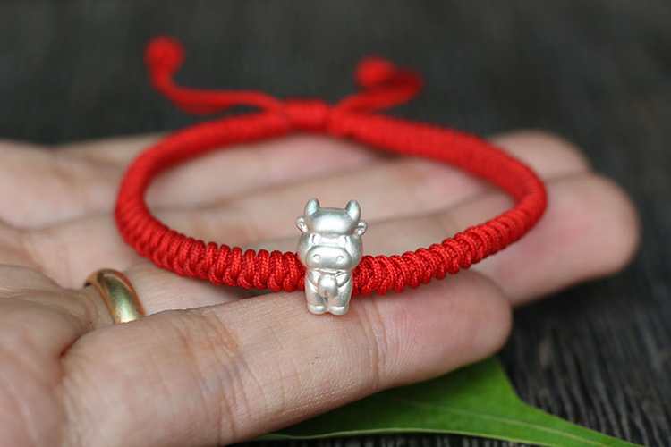 Vòng Tay Kết Dây Tuổi Sửu Ngọc Quý Gemstones