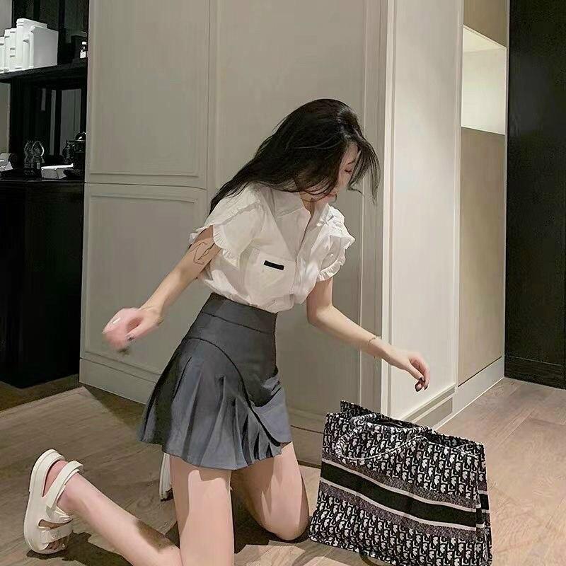 Áo sơ mi tay ngắn phối bèo chất kate