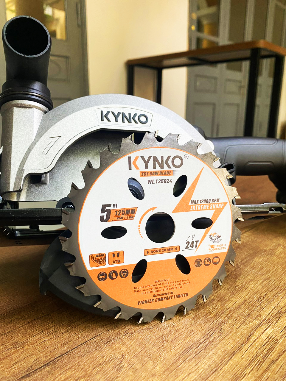 Lưỡi cưa gỗ siêu mỏng cho máy pin 24 răng đường kính Ø 125mm KYNKO WL125024