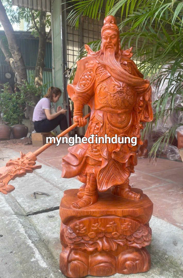 TƯỢNG QUAN CÔNG TRẤN ẢI BẰNG GỖ HƯƠNG ĐÁ KT 80×31×20CM