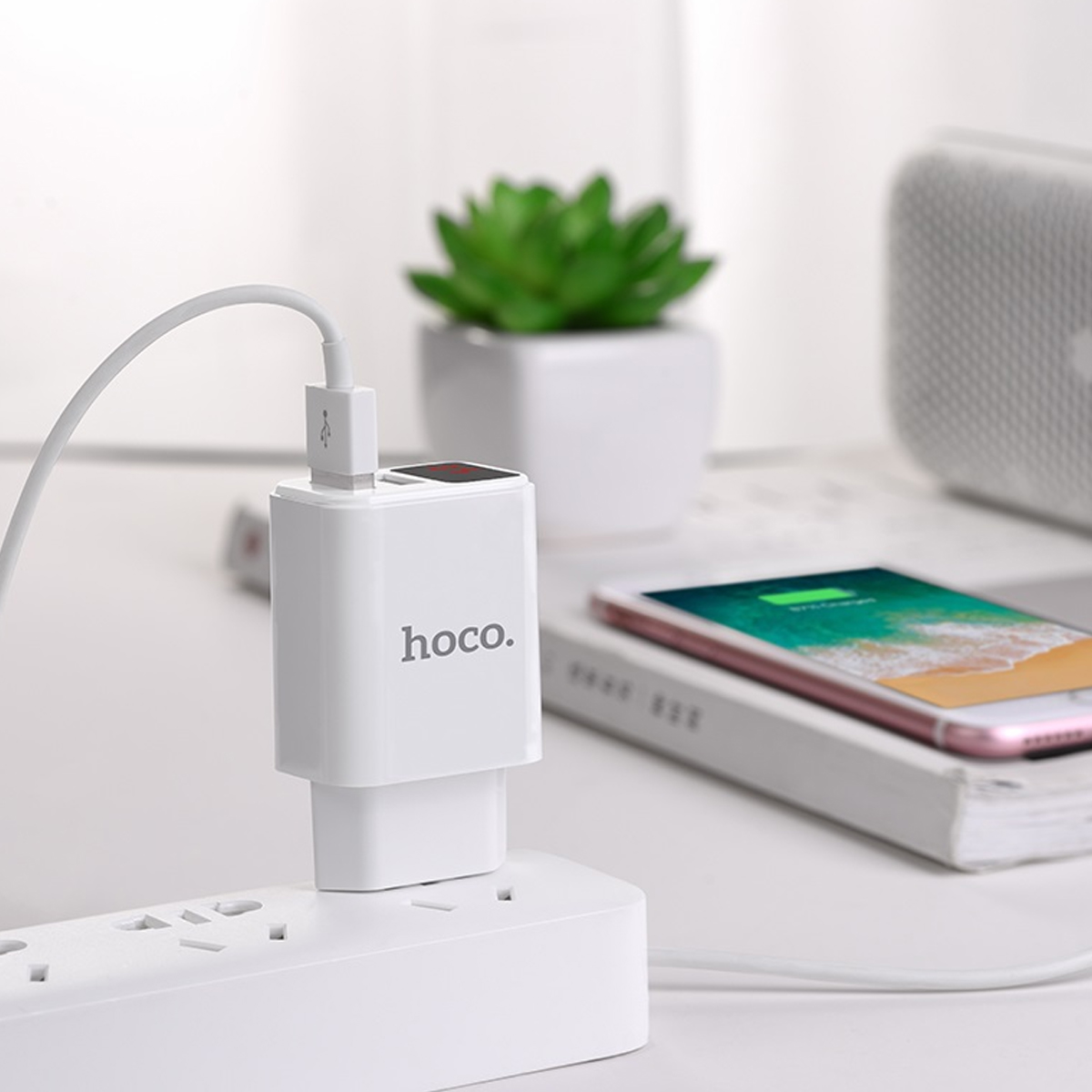 Hình ảnh Củ sạc Hoco C63A + Tặng 1 Cáp Micro Usb - Hàng Chính Hãng 