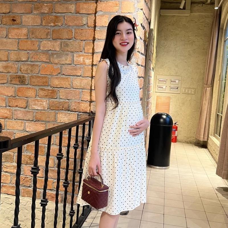 Đầm bầu chấm bi cổ xếp bèo phối tùng liền dễ thương  chất cotton Hàn ( 2 lớp ) - Trắng kem