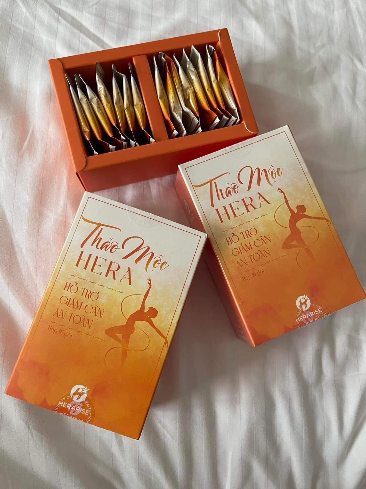 Trà Thảo mộc Hỗ Trợ Giảm cân Hera Plus + Tặng Kèm Vòng Phong Thủy Cực Chất