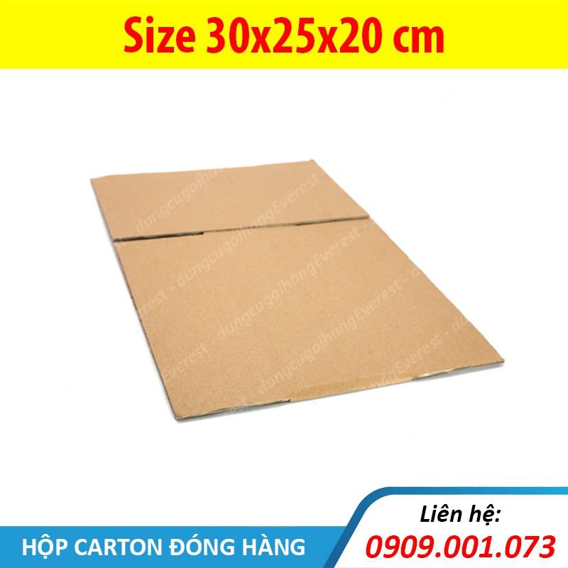 Hộp giấy size 30x25x20 cm, thùng carton gói hàng Everest