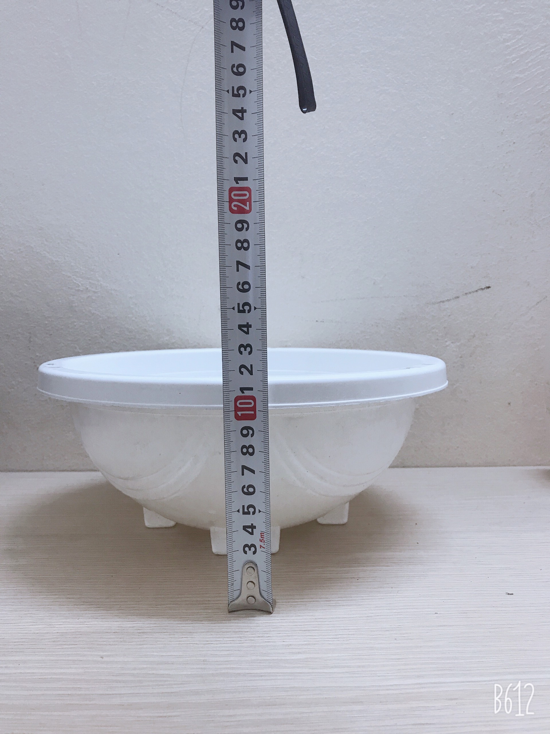 10 Chậu chảo treo KT: 27,5x12 cm , hình Tròn, màu TRẮNG Có móc treo Xích - Chậu chảo treo có móc xích kèm theo!
