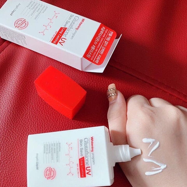 Kem Chống Nắng  Kiềm Dầu, Lâu Trôi Angel’s Liquid Whitening Program Glutathione UV Skin Save Long Lasting SPF50+ PA+++ (50ml) + Tặng Kèm 1 Mặt Nạ Trái Cây ( Loại Ngẫu Nhiên)