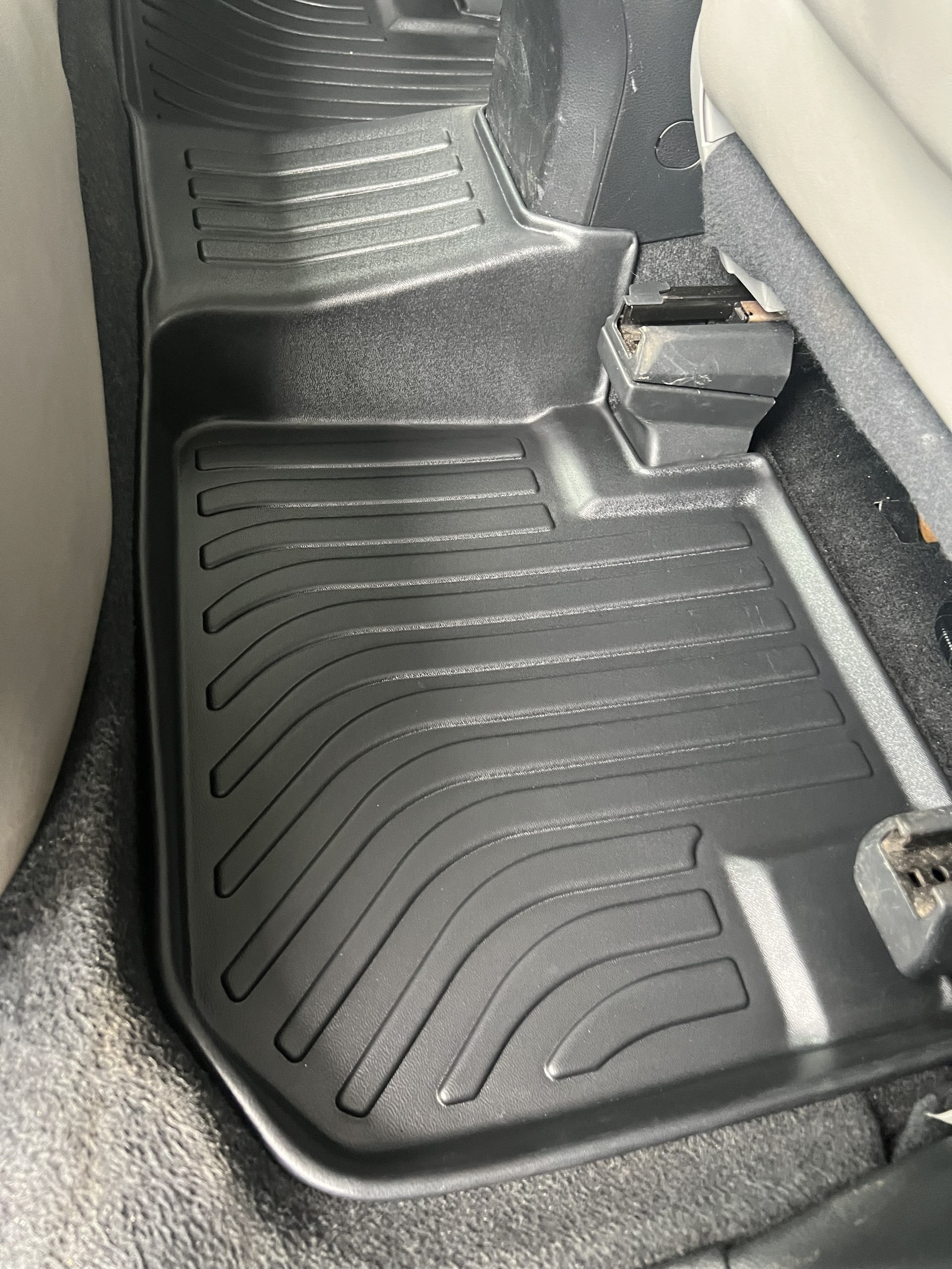 Thảm lót sàn xe Subaru Forester 2013- 2018 Nhãn hiệu Macsim chất liệu nhựa TPV cao cấp màu đen