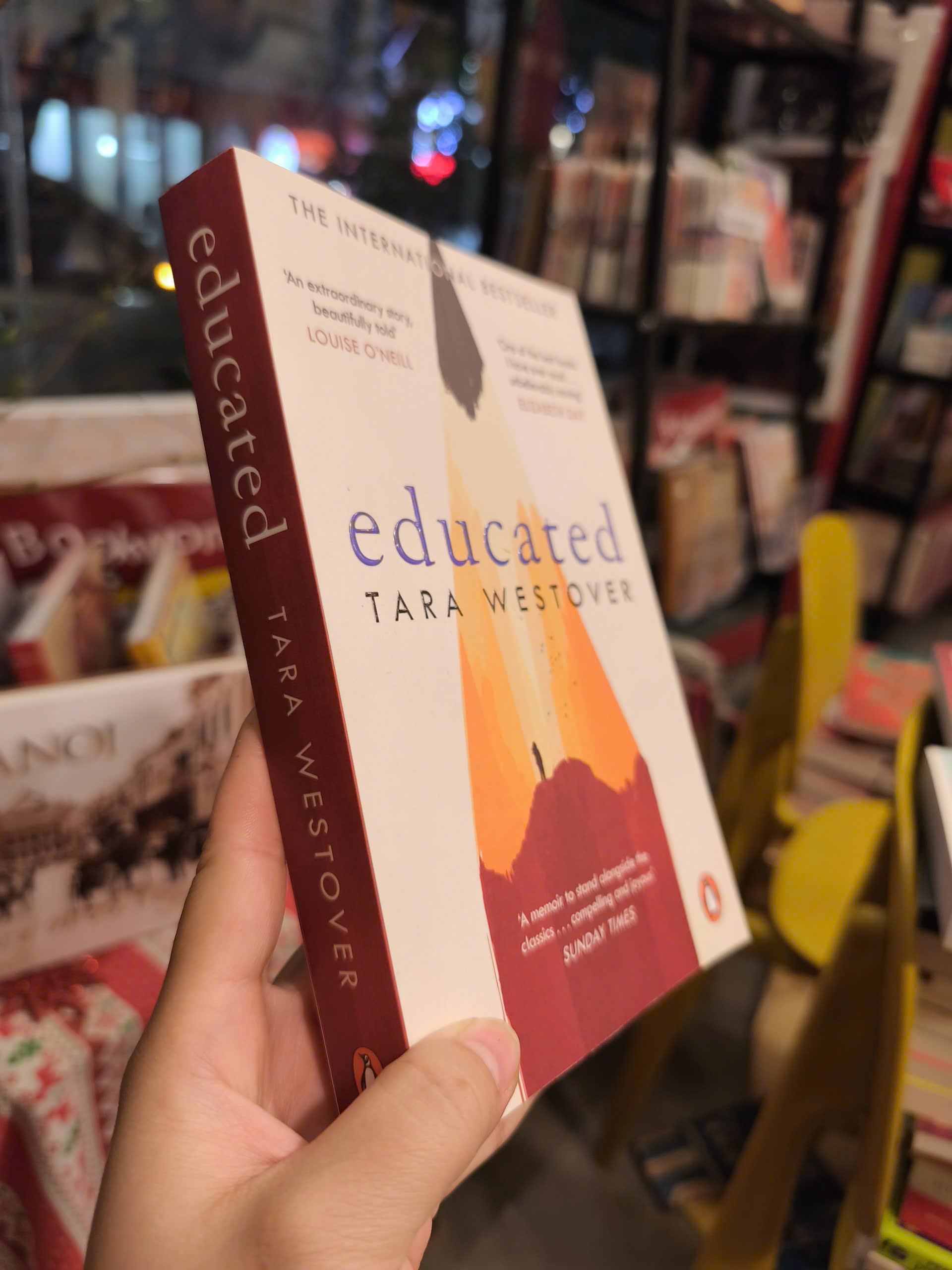 Sách - Educated by Tara Westover - The international bestselling memoir