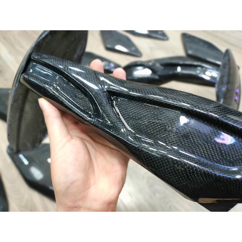 Dè chắn bùn Carbon fiber xịn, Lắp đặt cho Yamaha R15V3, MT15, XSR155, Honda CB150R, CB300R, CB650R và CBR650R.