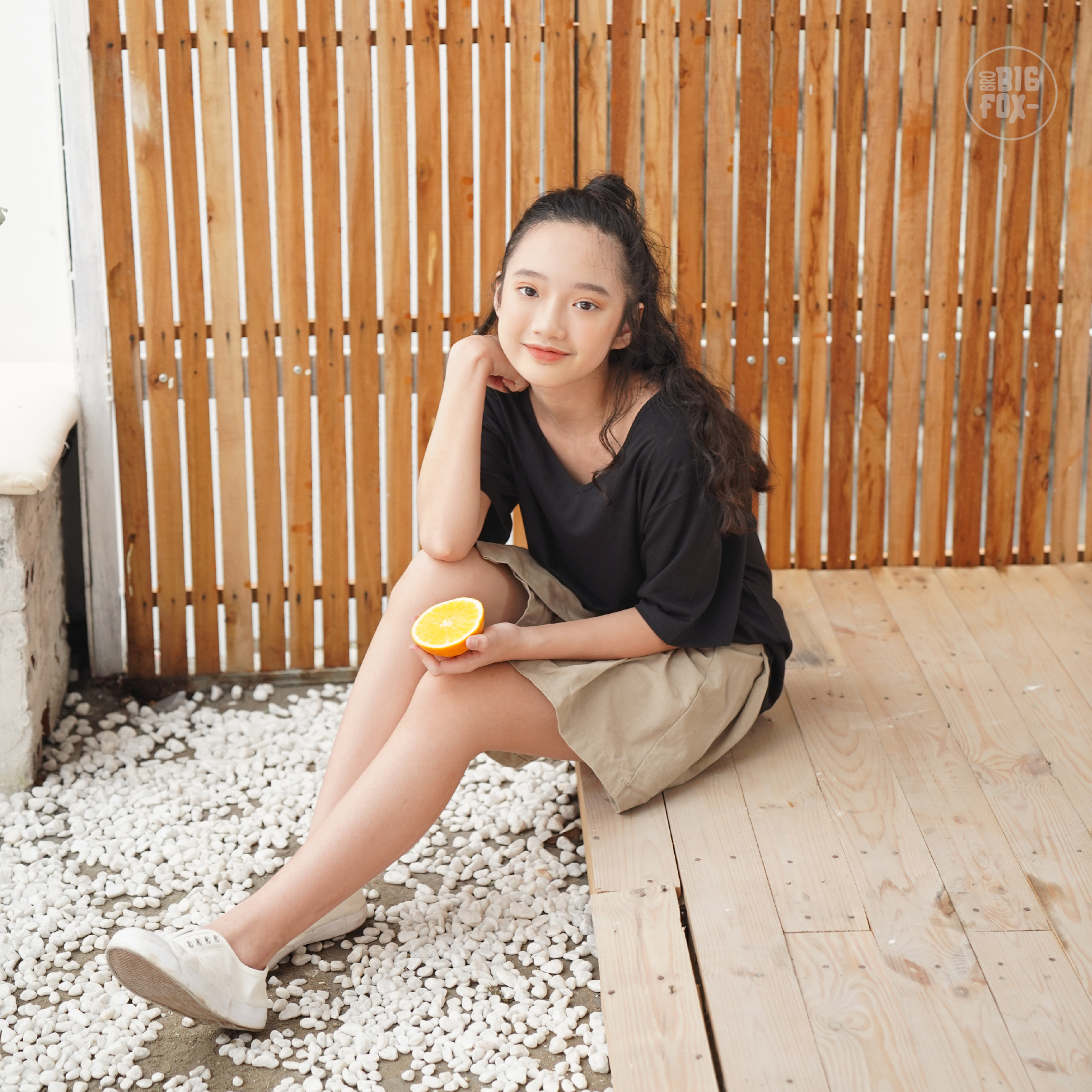 Áo Mùa Hè Cho Bé Gái MissMeow,Size Đại ,Áo Cotton Thun Cổ Tim Cộc Tay Dáng Rộng 12-15