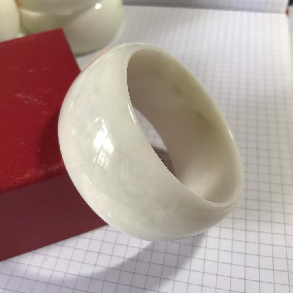 Vòng tay ngọc tự nhiên màu vàng chanh cho người mệnh Thủy và Kim cao 3.0cm
