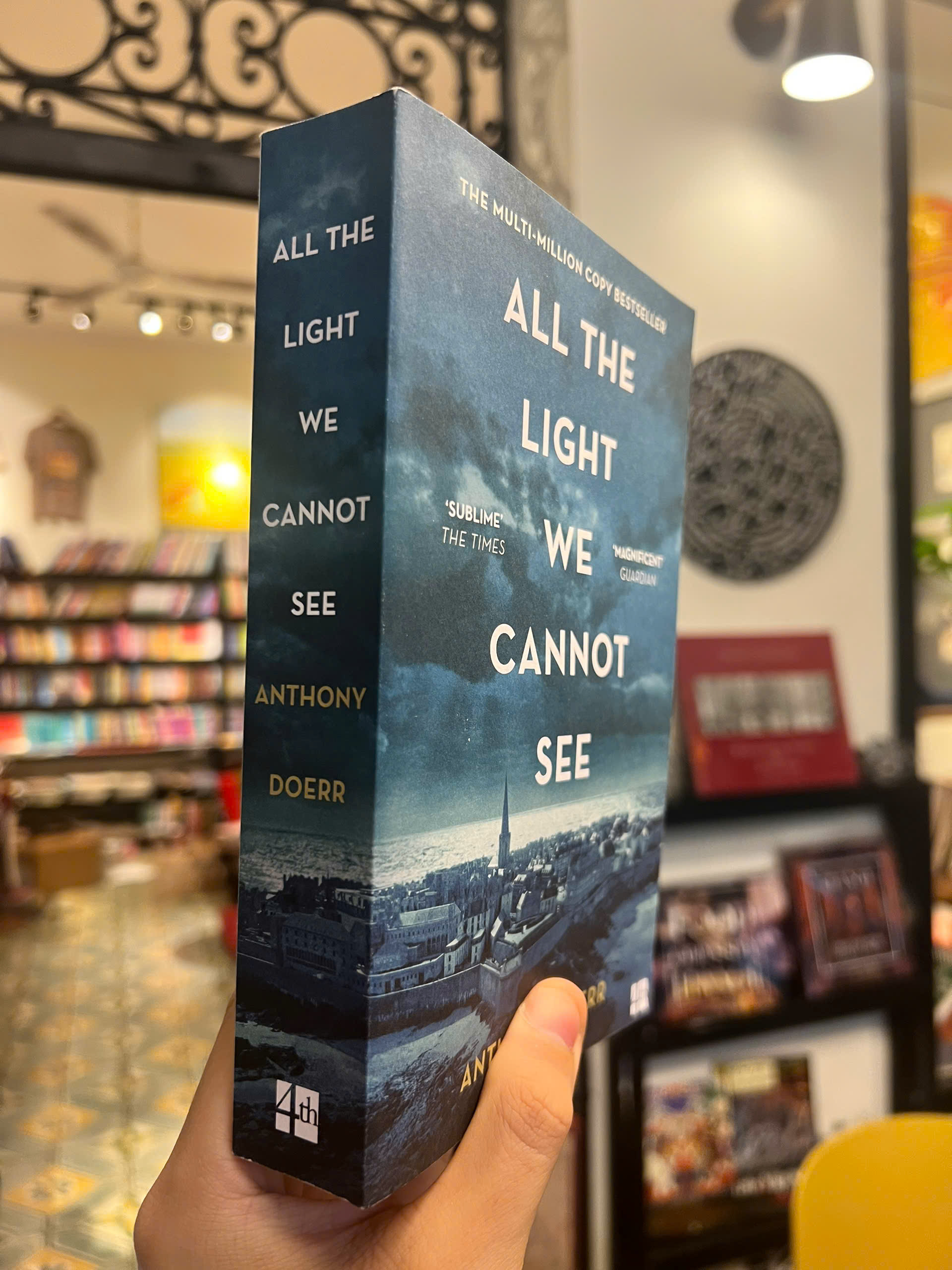 Sách - All the Light We Cannot See by Anthony Doerr | Pulitzer Prize Winner / Historical Fiction