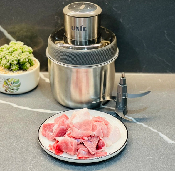 Máy Xay Thịt Cao Cấp Unie UE-226 , 2 Cối Inox, Có Lưỡi Bóc Hành Tỏi, Hàng Chính Hãng