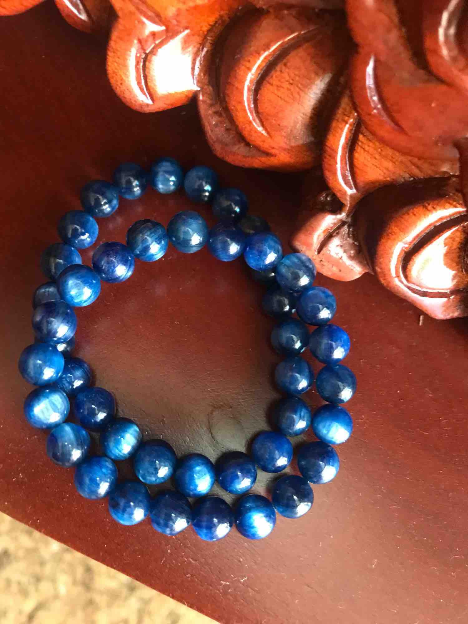 CHIẾC VÒNG KYANITE 8MM ĐÁ SAPPHIRE NƯỚC THIÊN NHIÊN XANH DUONGW ĐẸP NỮ MỆNH THỦY MỘC