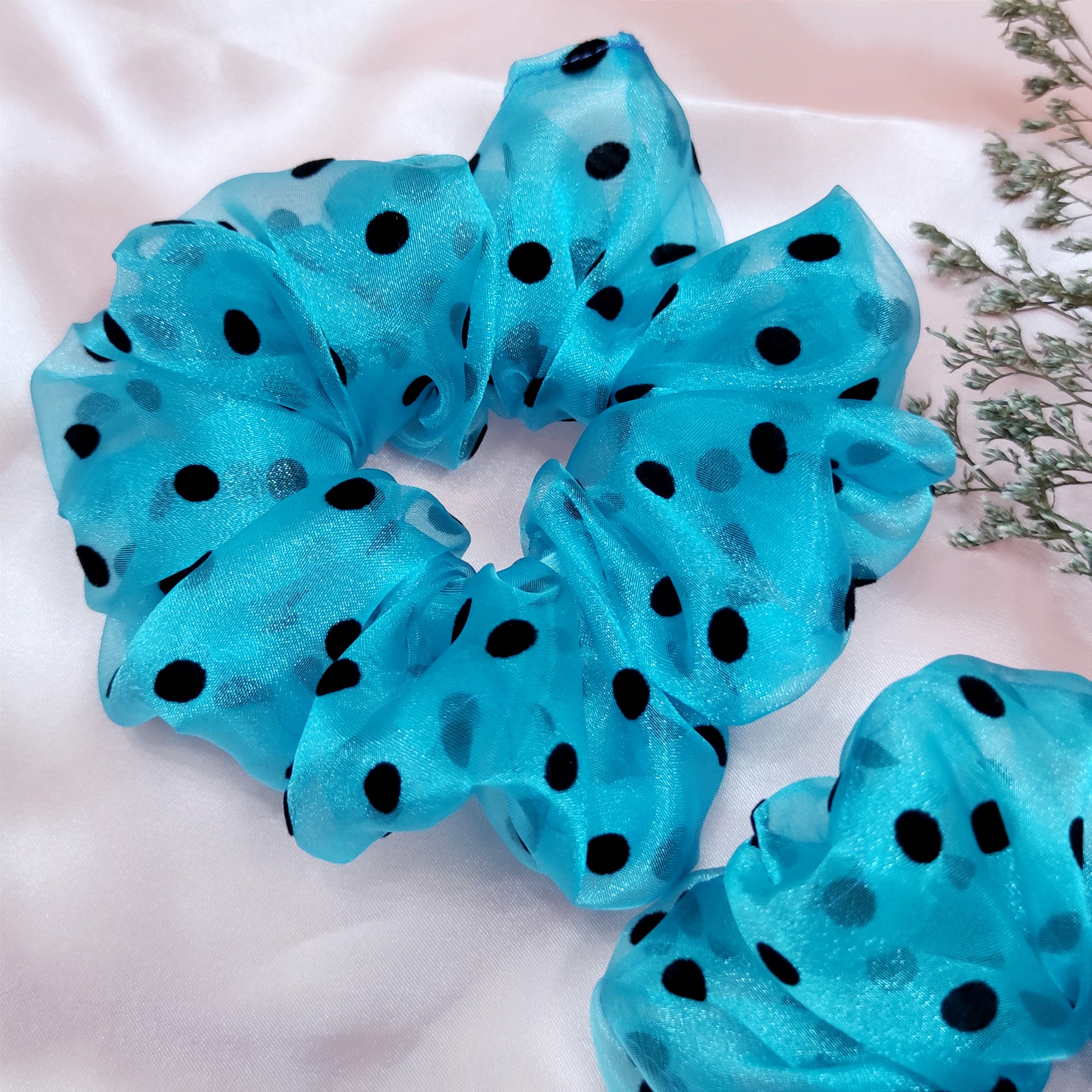 Scrunchies Ocean - Dây cột tóc vải voan xanh chấm bi