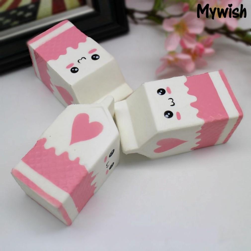 Đồ Chơi Xốp Squishy Giảm Stress Hình Bình Sữa Dễ Thương Cho Bé