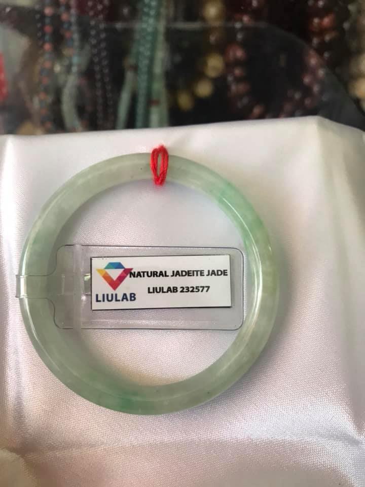 Vòng A SỊN 46mm Kèm Giấy Kiểm định LIULAB 232577 Chất liệu đá cẩm thạch tự nhiên màu Xanh Lý Vân Trắng Nhẹ Nữ tay nhỏ 30kg - 45kg đeo đẹp ạ