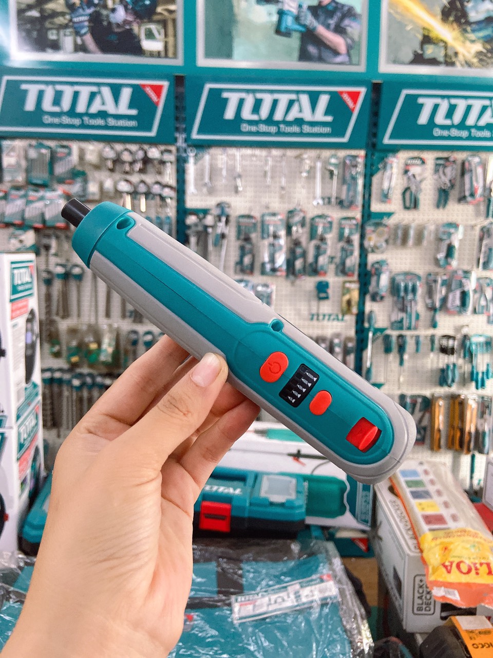 Máy siết vít  dùng pin  Lithium-ion 4V total TSDLI0403