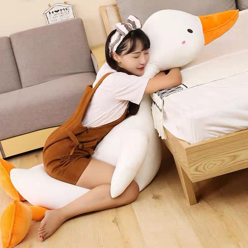 Gấu Bông Vịt Vàng Ôm Ngủ Kích Thước 60cm - 80cm - 110cm - 130cm - Panda Store