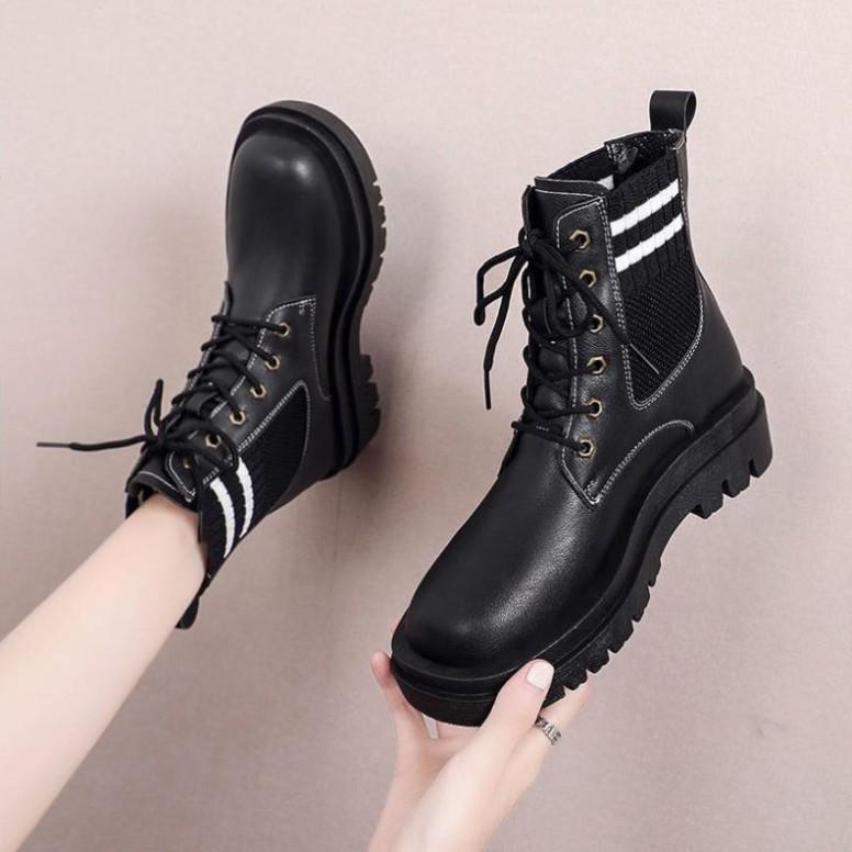 Giày bốt cổ thấp Martin cho nữ, boots cổ thấp có dây màu đen cổ tròn phối len