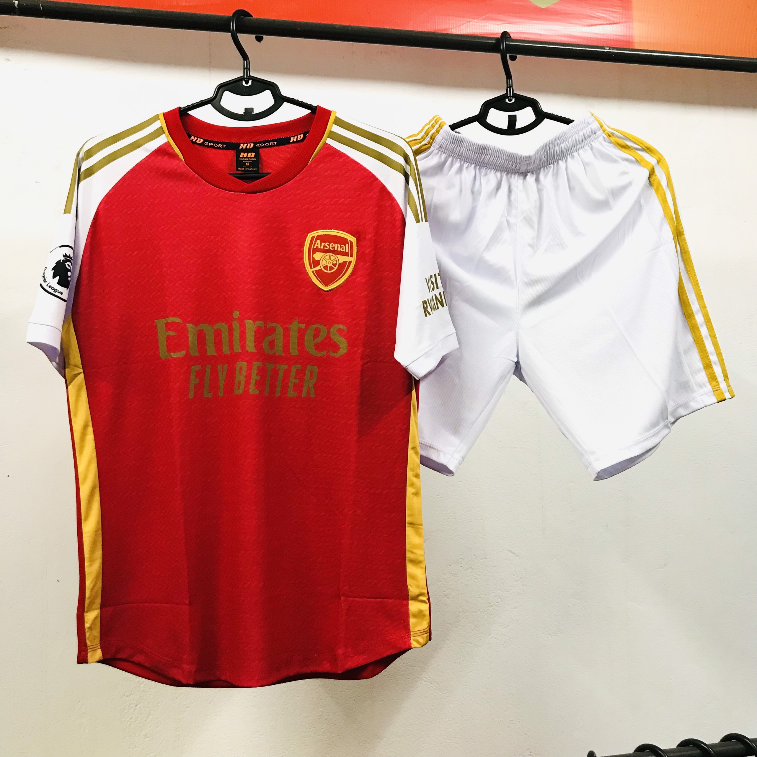 Mẫu áo bóng đá gai mè thái Arsenal cao cấp 2023 -2024