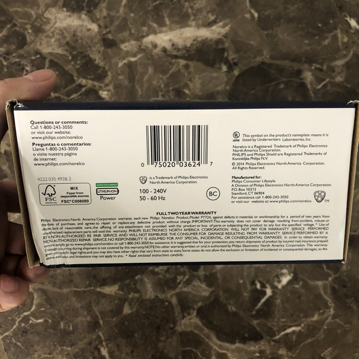 Máy cạo râu khô và ướt cao cấp Philips Norelco PT724/41 tích hợp hệ thống lưỡi cạo Super Lift & Cut, đầu Flex & Float điều chỉnh theo đường cong khuân mặt và cổ - Hàng Nhập Khẩu