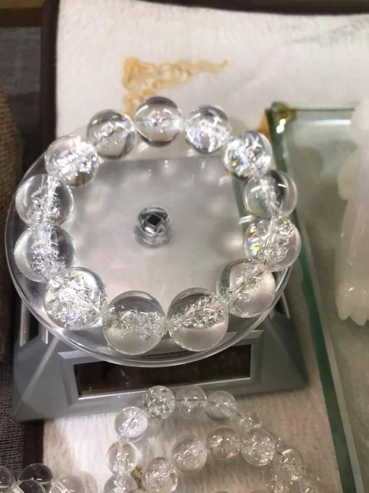 Vòng Tay Đá Thạch Anh Trắng Tuyết 16mm Nam Mệnh Kim Thủy Cung Sanh Tự Nhiên Mới Đẹp Lắm