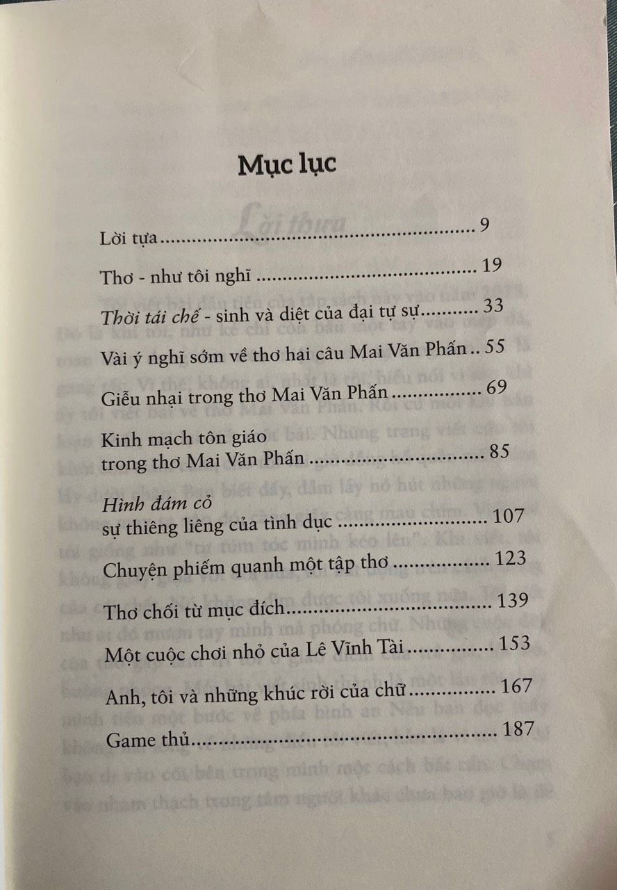 Sách - Bày cuộc thơ nghiên cứu phê bình