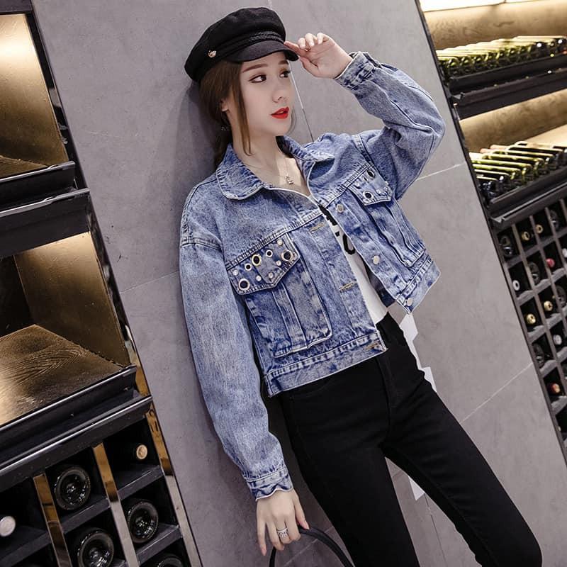 HÀNG CHUẨNÁo khoác JEANS nữ túi phồng đính họa tiết, Áo jeans UNISEX form croptop thiết kế hot trend 2021.METSHOP