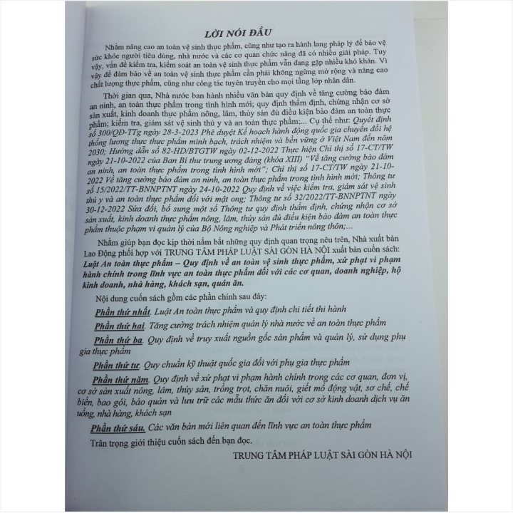 Luật An Toàn Thực Phẩm – Quy Định Về An Toàn Vệ Sinh Thực Phẩm, Xử Phạt Vi Phạm Hành Chính Trong Lĩnh Vực An Toàn Thực Phẩm Đối Với Các Cơ Quan, Doanh Nghiệp, Hộ Kinh Doanh, Nhà Hàng, Khách Sạn, Quán Ăn - V2237D