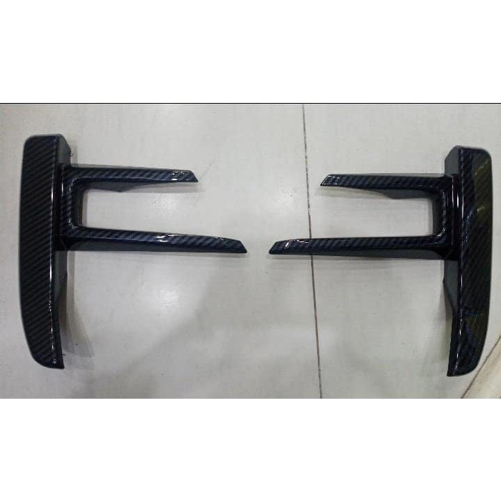 Ốp Viền Đèn Gầm Trước Xe Carbon Toyota Raize 2022-2023 Thiết Kế Vân Carbon Cao Cấp