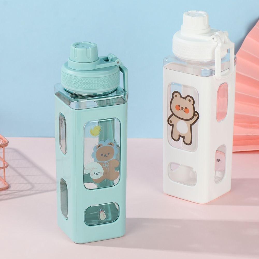 Bình Nước Có Kèm Sticker Và Ống Hút 700ml Thân Vuông