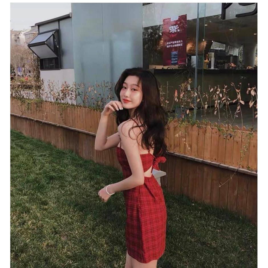 Đầm 2 dây kẻ đỏ thắt nơ sau đi chơi ,đi biển siêu xinh - Váy hai dây kẻ cá tính