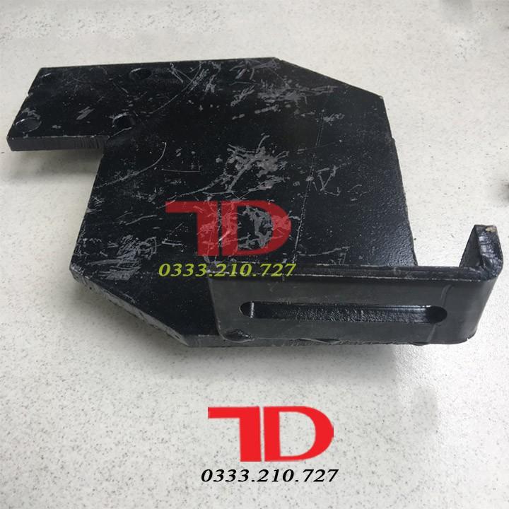 Chân giá block lạnh ô tô THACO 6 đến 8 tấn bên phụ