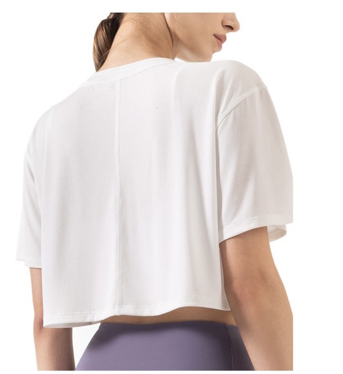 Áo phông crop top dáng ngắn lửng màu trắng siêu mát cho nữ