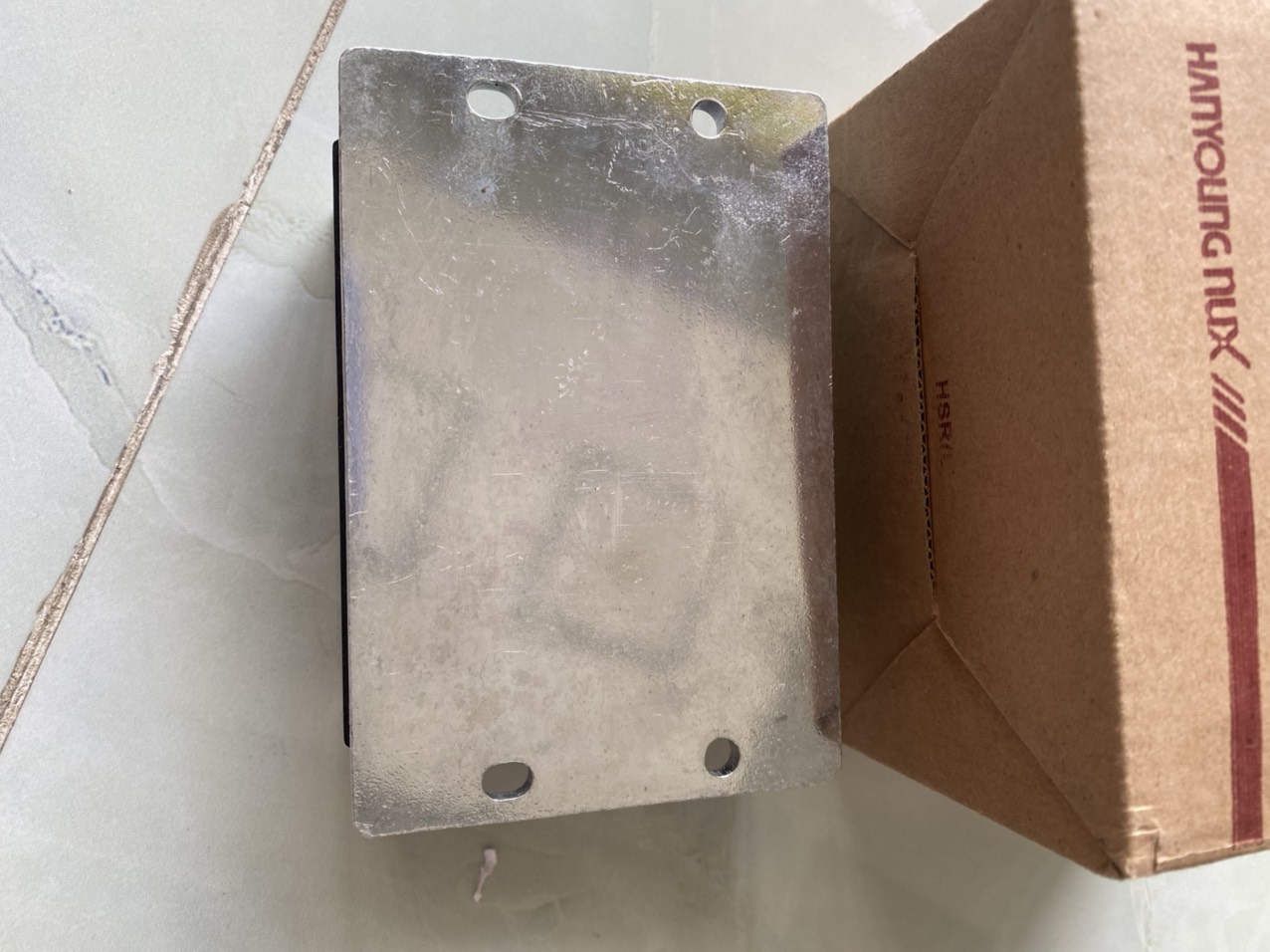 RELAY BÁN DẪN HSR-3D404ZZ HANYOUNG