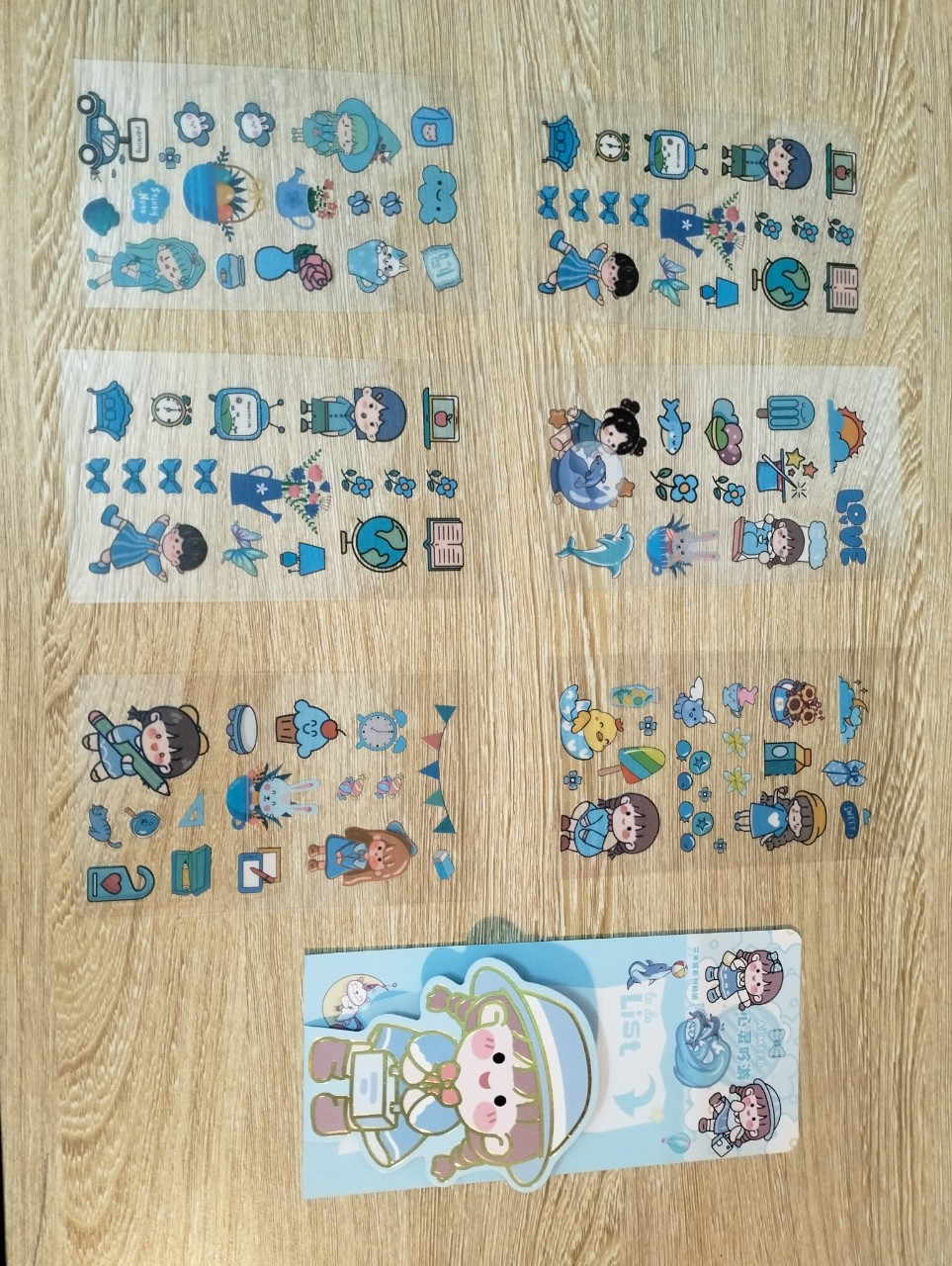 Tập sticker cô bé đáng yêu, rõ nét dùng để trang trí sổ tay, bàn học, sách vở