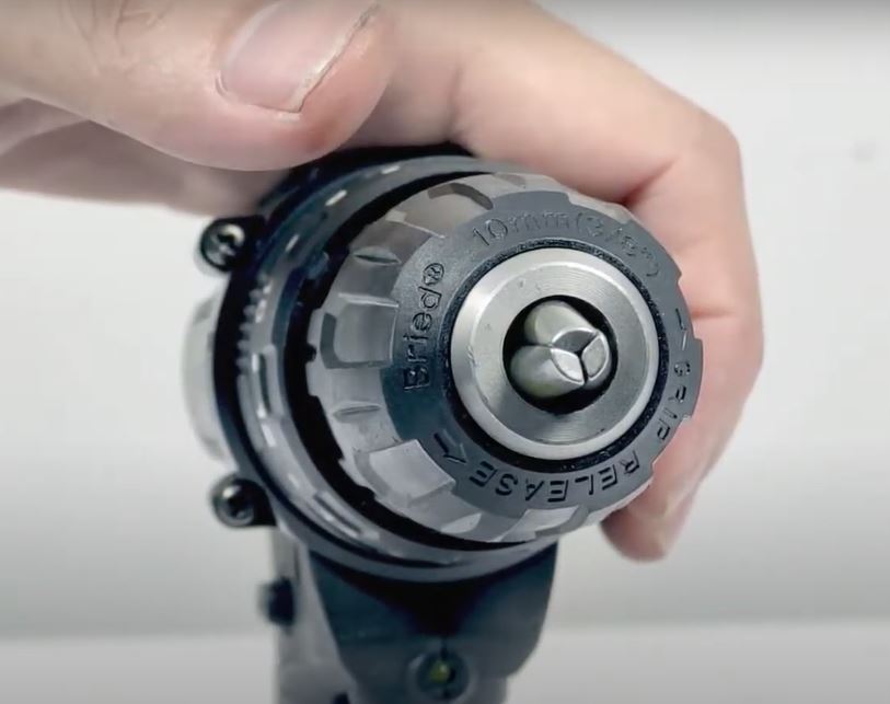 Máy khoan vặn vít dùng pin pin 21V XGN 9221