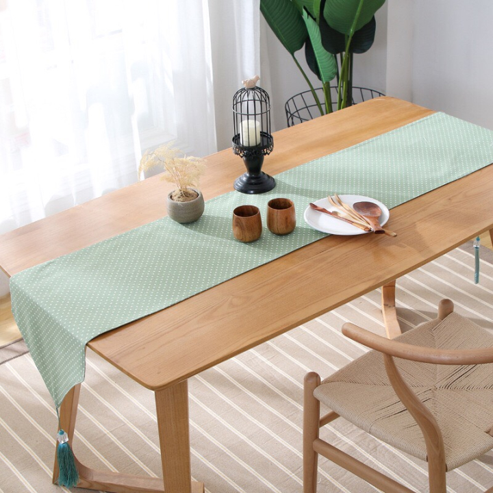 Khăn trải bàn table runner vải bố - Chấm bi xanh lá mạ - mẫu C04