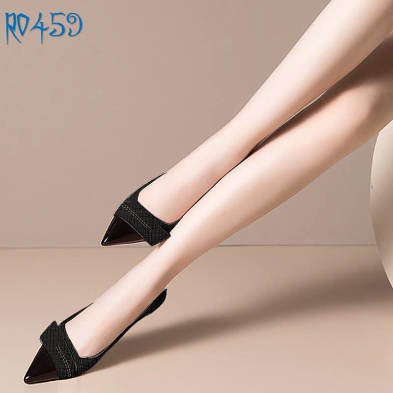 Giày cao gót nữ đẹp đế vuông 5 phân hàng hiệu rosata hai màu đen trắng ro459