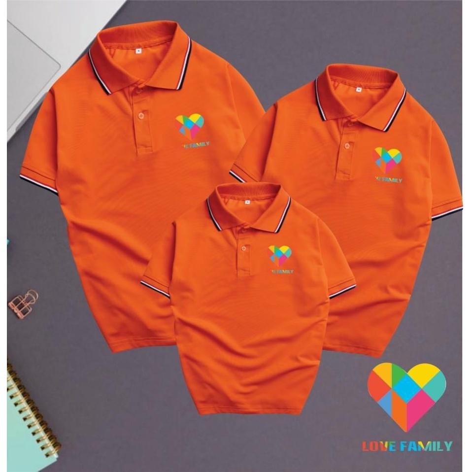 Áo gia đình có cổ 4 màu : Trắng , Vàng , Đỏ , Cam .Chất liệu poly thái co giản 4 chiều đủ size từ 8 đến 100kg .