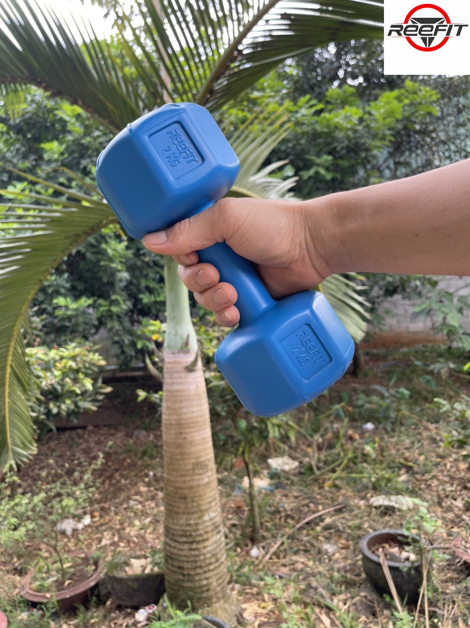 Bộ 2 tạ tay nhựa bát giác 1kg REEFIT