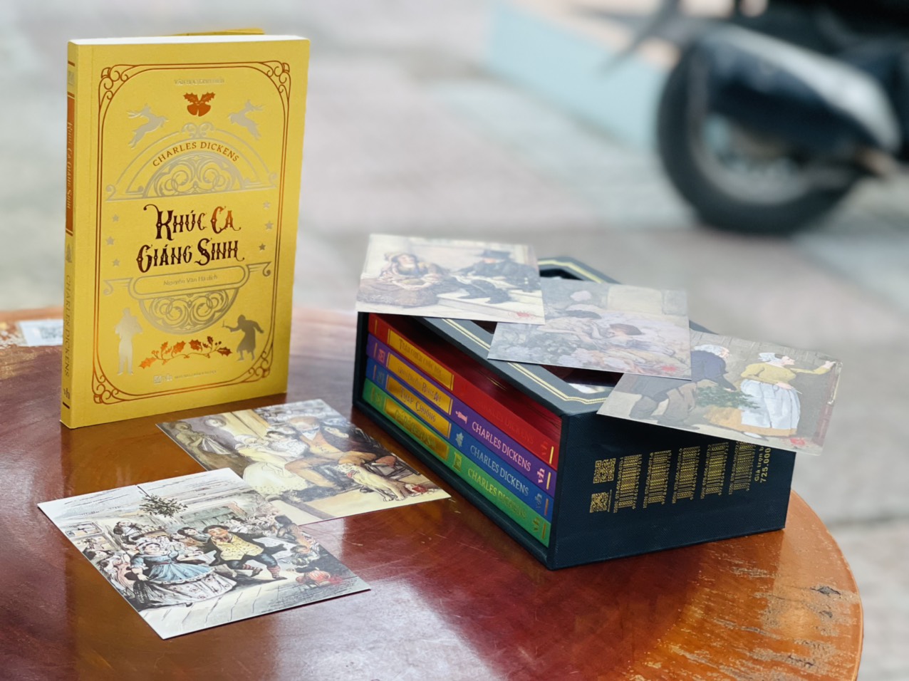 NHỮNG CÂU CHUYỆN GIÁNG SINH - CHARLES DICKENS - BOXSET hộp 5 tác phẩm