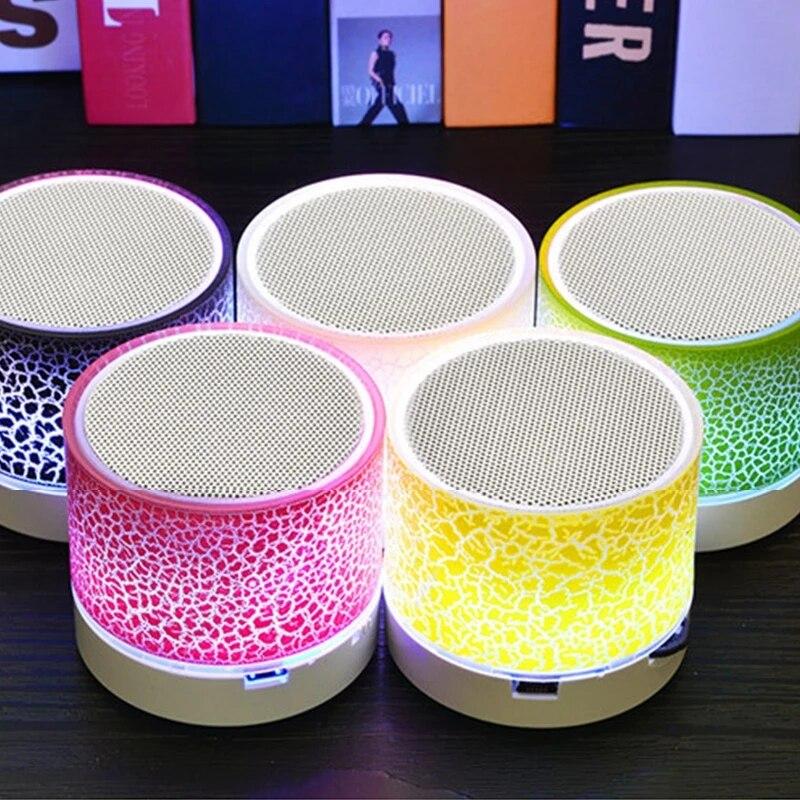 Loa Bluetooth Mini Loa Không Dây LED Nhiều Màu Sắc Thẻ TF USB Loa Siêu Trầm Di Động MP3 Âm Nhạc Âm Thanh Cột Cho Điện Thoại Máy Tính Color: Army Green