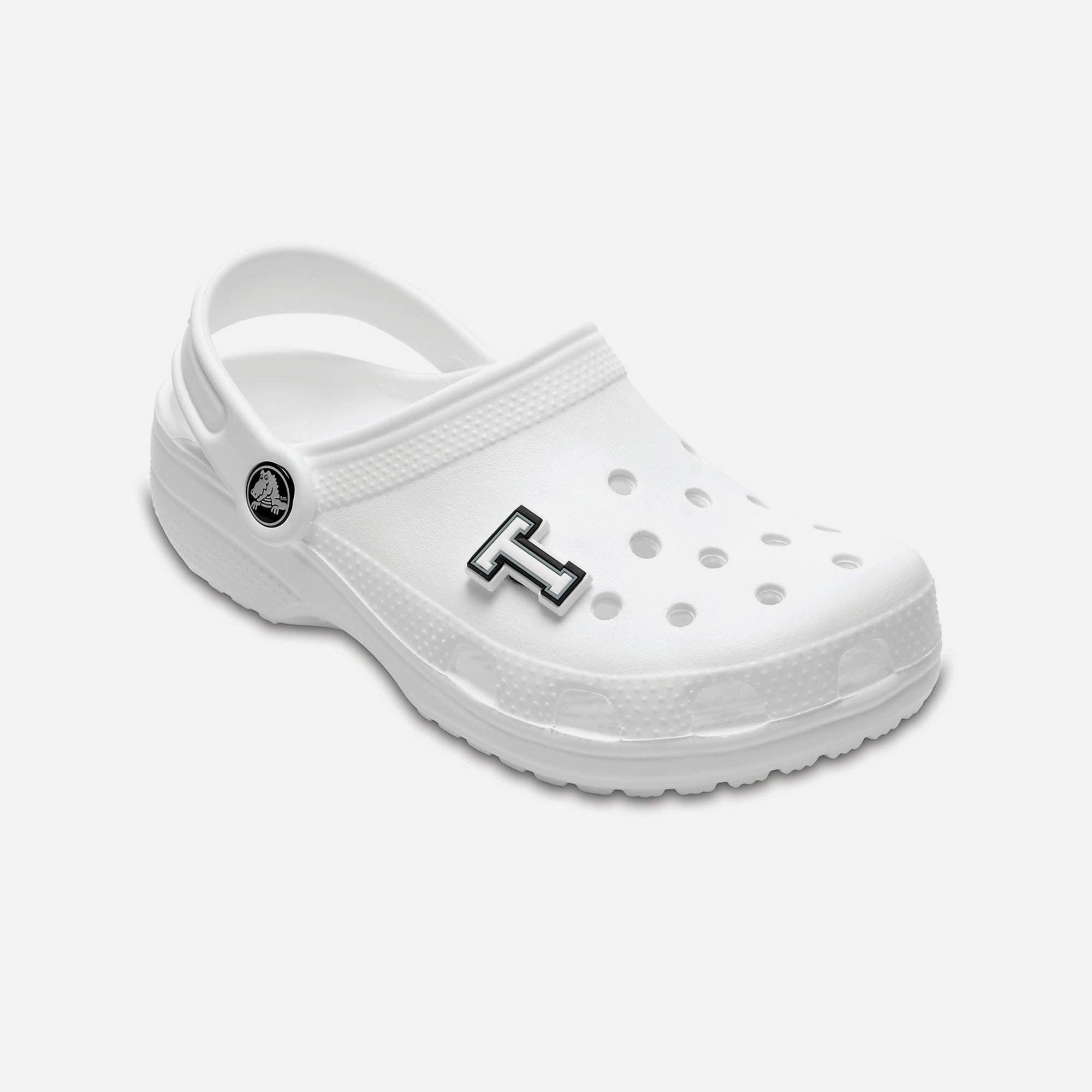 Huy hiệu jibbitz Crocs Letter T - 10007013